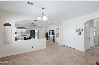 4247 E Vista Bonita Drive, Phoenix, AZ 85050 - Photo 9