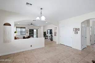 4247 E Vista Bonita Dr, Phoenix, AZ 85050 - Photo 9