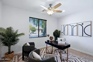 4247 E Vista Bonita Dr, Phoenix, AZ 85050 - Photo 3