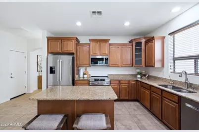 4247 E Vista Bonita Drive, Phoenix, AZ 85050 - Photo 5