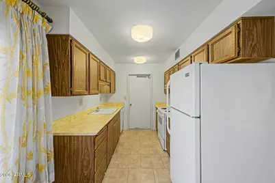 10319 W Ocotillo Drive, Sun City, AZ 85373 - Photo 9