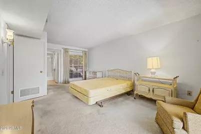 10319 W Ocotillo Drive, Sun City, AZ 85373 - Photo 11