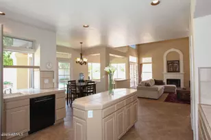1628 E Glenhaven Dr, Phoenix, AZ 85048 - Photo 9