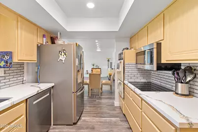 9801 W Pleasant Valley Road, Sun City, AZ 85351 - Photo 13