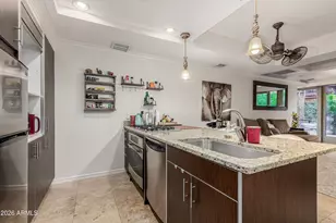 7137 E Rancho Vista Dr, Scottsdale, AZ 85251 - Photo 11