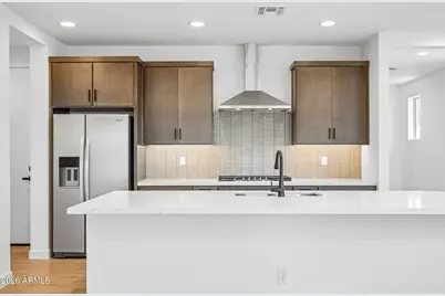 7953 W Loma Lane, Peoria, AZ 85345 - Photo 13