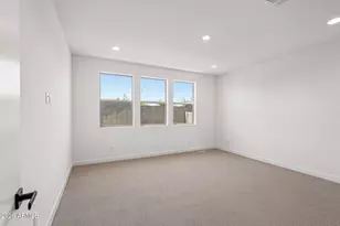 7953 W Loma Ln, Peoria, AZ 85345 - Photo 17