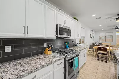 16793 W Jenan Road, Surprise, AZ 85388 - Photo 17