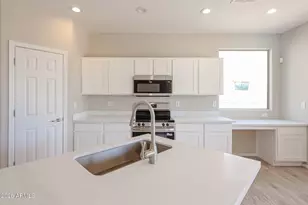 18161 N Cook Dr, Maricopa, AZ 85138 - Photo 11
