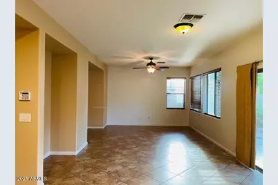 2972 E Franklin Avenue, Gilbert, AZ 85295 - Photo 9