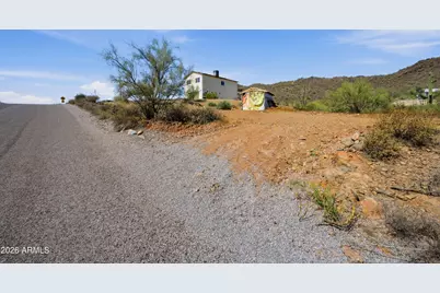 42714 N 11th Avenue, New River, AZ 85087 - Photo 11