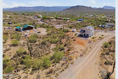 42714 N 11th Avenue, New River, AZ 85087 - Photo 5