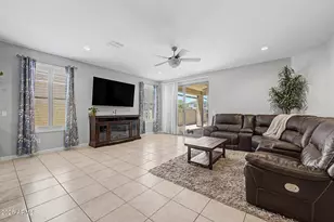808 W Brangus Way, San Tan Valley, AZ 85143 - Photo 5