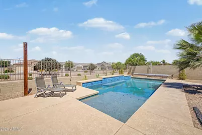 808 W Brangus Way, San Tan Valley, AZ 85143 - Photo 3
