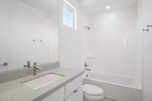 7950 W Loma Ln, Peoria, AZ 85345 - Photo 11