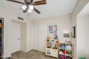 913 E Wahalla Ln, Phoenix, AZ 85024 - Photo 25