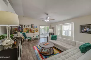 913 E Wahalla Ln, Phoenix, AZ 85024 - Photo 9