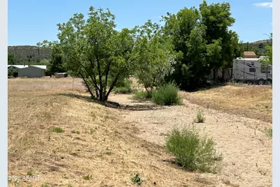 18628 S Joseph Hodge Road #80, Peeples Valley, AZ 86332 - Photo 13