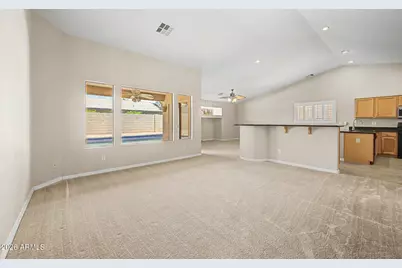 17462 W Meadow Lane, Surprise, AZ 85388 - Photo 9