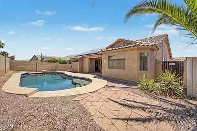 17462 W Meadow Lane, Surprise, AZ 85388 - Photo 5