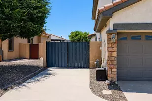 11401 E Sheridan Cir, Mesa, AZ 85212 - Photo 3