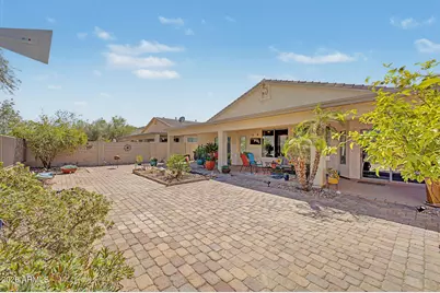 6415 W Straight Arrow Lane, Phoenix, AZ 85083 - Photo 31