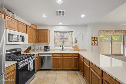 27815 N 64th Lane, Phoenix, AZ 85083 - Photo 15