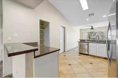 432 W Silver Creek Court, Gilbert, AZ 85233 - Photo 7