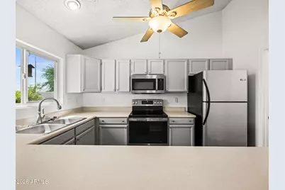 10601 N 72nd Avenue, Peoria, AZ 85345 - Photo 19