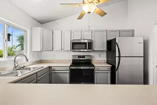10601 N 72nd Ave, Peoria, AZ 85345 - Photo 19
