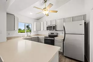 10601 N 72nd Ave, Peoria, AZ 85345 - Photo 5