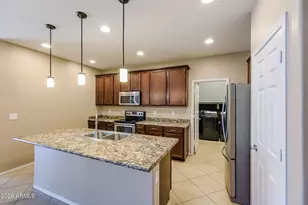 12041 W Cottontail Ln, Peoria, AZ 85383 - Photo 7