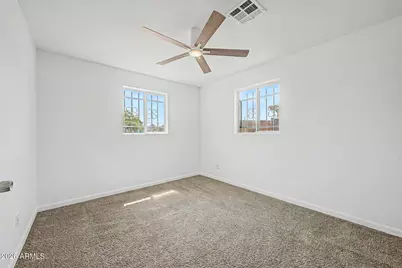 4702 S 36th Drive, Phoenix, AZ 85041 - Photo 17