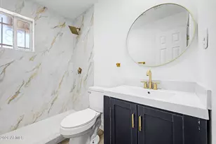 4702 S 36th Dr, Phoenix, AZ 85041 - Photo 23