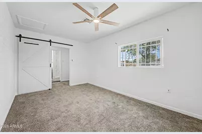 4702 S 36th Drive, Phoenix, AZ 85041 - Photo 9