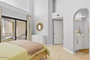 10301 N 70th St, Paradise Valley, AZ 85253 - Photo 17