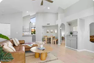 10301 N 70th St, Paradise Valley, AZ 85253 - Photo 1