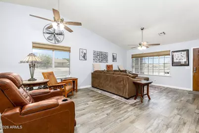 824 W 15th Avenue, Apache Junction, AZ 85120 - Photo 5