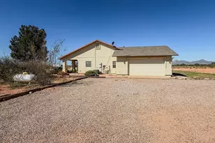 1002 E Lena Way, Huachuca City, AZ 85616 - Photo 37