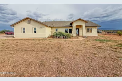 1002 E Lena Way, Huachuca City, AZ 85616 - Photo 3