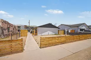 1438 E Adams St, Phoenix, AZ 85034 - Photo 3