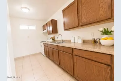 1229 W Pierce Street #2, Phoenix, AZ 85007 - Photo 5