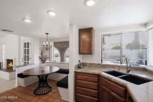 6318 E Paradise Ln, Scottsdale, AZ 85254 - Photo 17