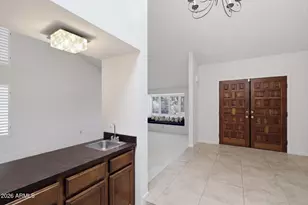 6318 E Paradise Ln, Scottsdale, AZ 85254 - Photo 5