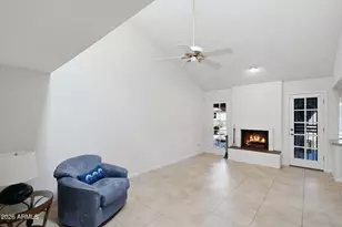 6318 E Paradise Ln, Scottsdale, AZ 85254 - Photo 13