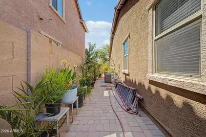 3414 W T Ryan Lane, Phoenix, AZ 85041 - Photo 37