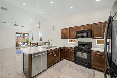 3414 W T Ryan Lane, Phoenix, AZ 85041 - Photo 13