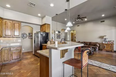 18043 W Malone Place, Casa Grande, AZ 85193 - Photo 13