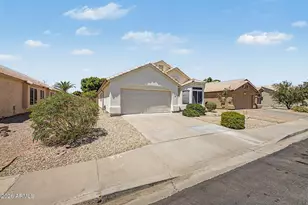 210 W Manor St, Chandler, AZ 85225 - Photo 7