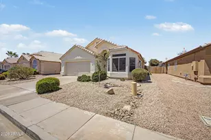 210 W Manor St, Chandler, AZ 85225 - Photo 9
